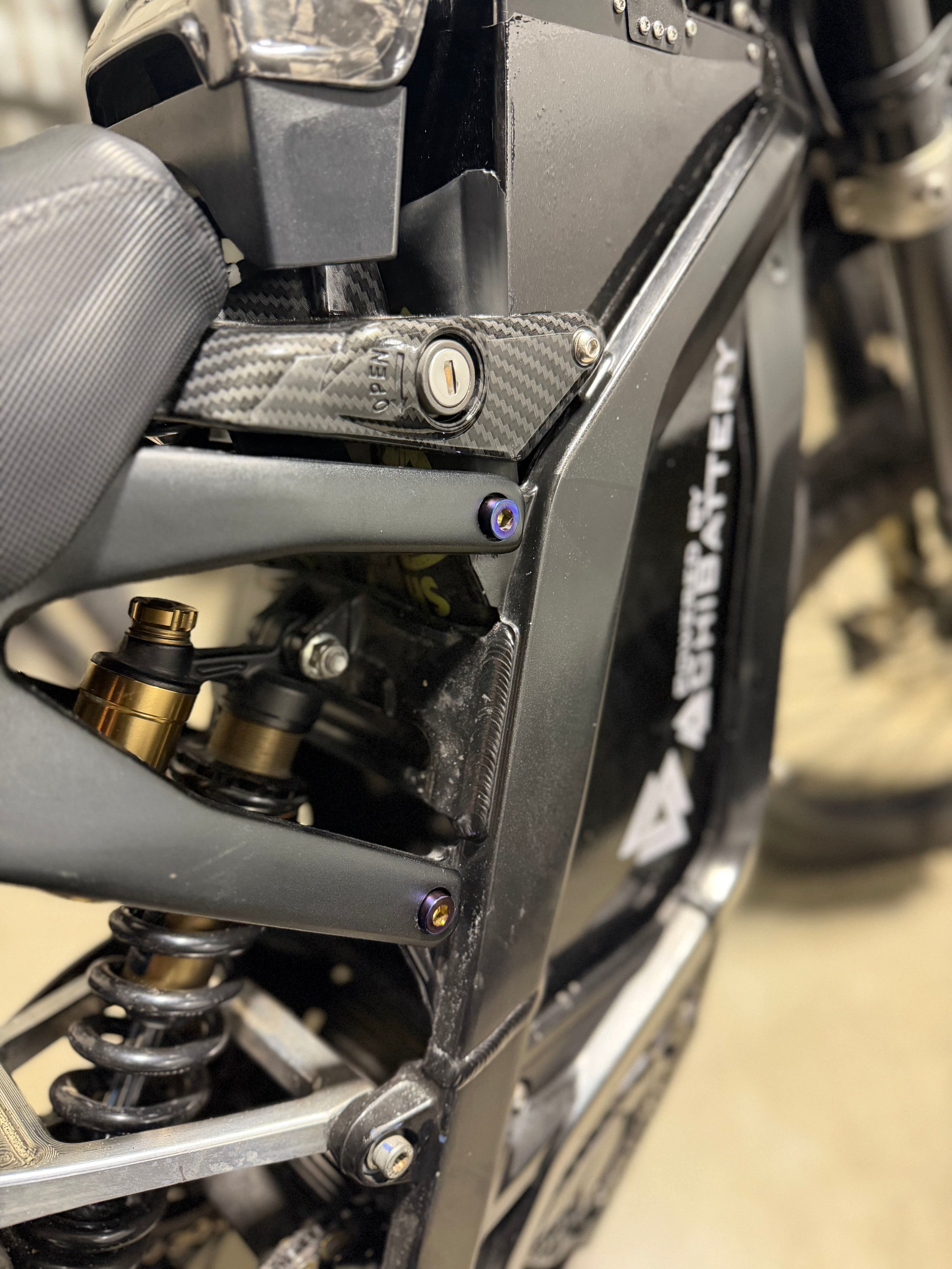 Emoto Subframe Bolts