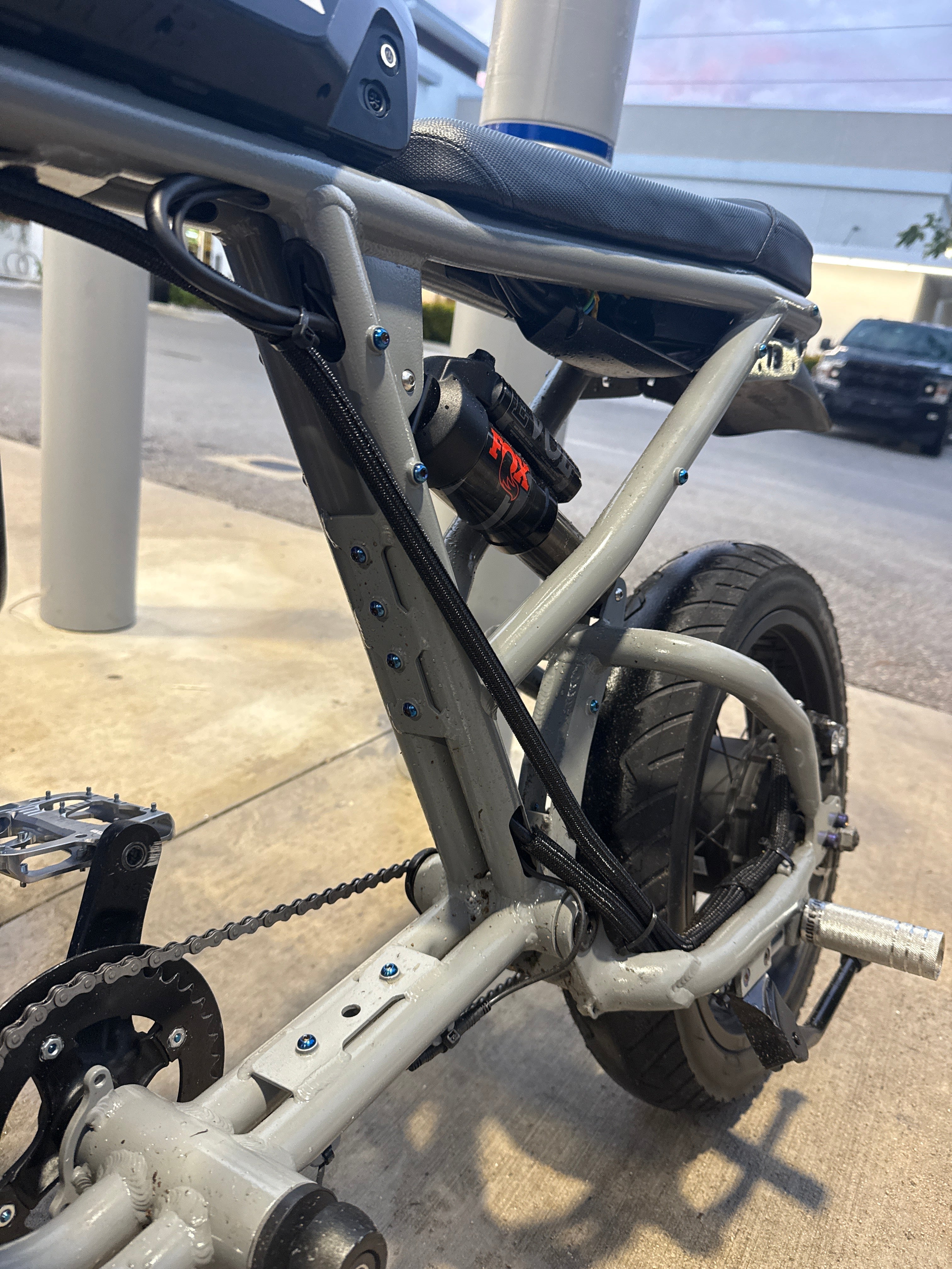 (preorder) Super 73 frame bolts