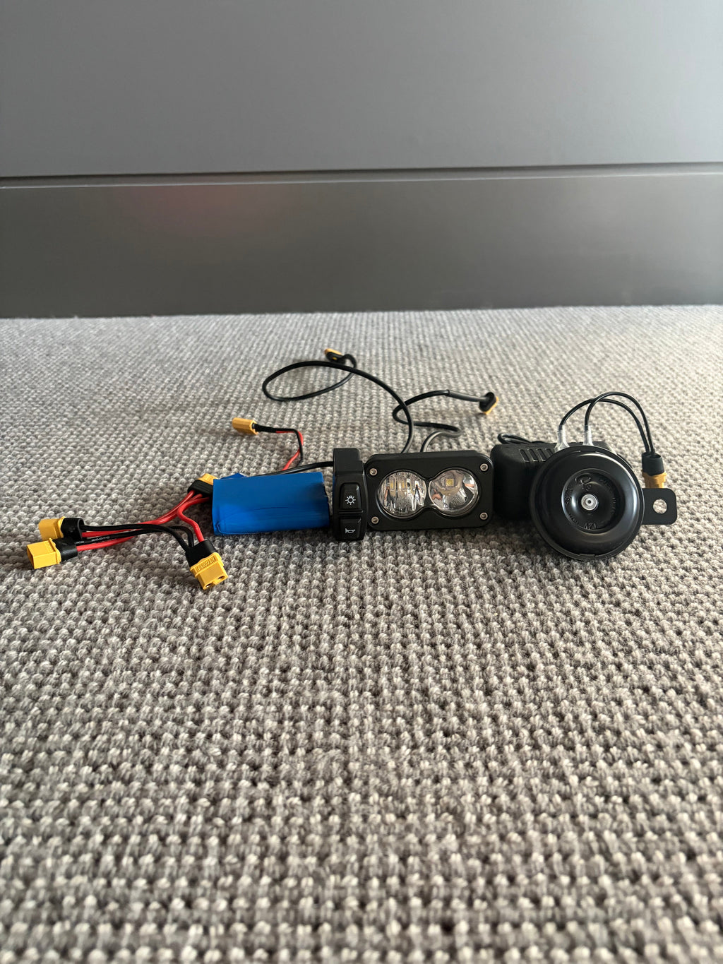 Baja light and horn combo rechargeable (comes with battery and charger) suitable for all bikes (also comes with a switch for both horn and Baja)